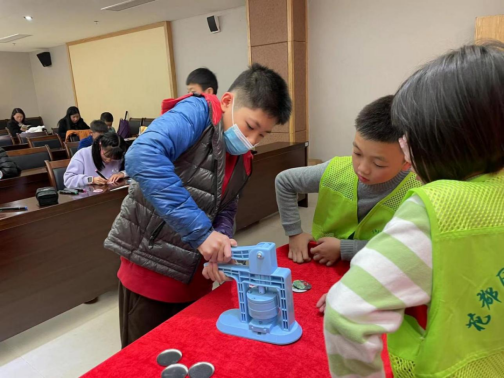 葡京娱乐场
博物馆举办“红花印记”徽章DIY活动465.png