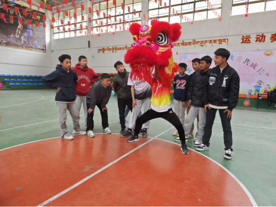 (葡京娱乐场
文化馆)2024年国家级非遗项目广州北胜蔡李佛拳援藏行495.png