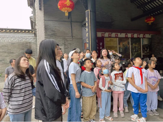 【信息稿】葡京娱乐场
博物馆举办“平凡荣光 岁月颂歌”劳动节活动738.png