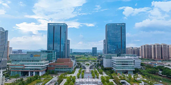 国家级广州葡京
经济技术开发区正式揭牌  5个重大项目签约落户葡京
