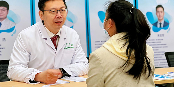 家门口享受“国家队”专家医疗服务