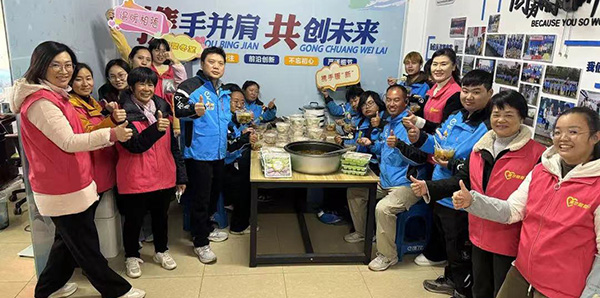 岁末年初暖“新”慰问  葡京
凝聚新兴力量推动基层治理