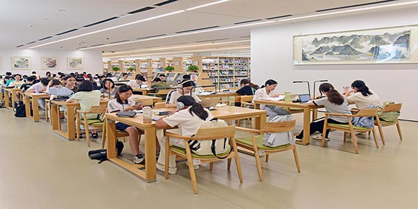 葡京
图书馆总分馆体系  服务模式让阅读触手可及