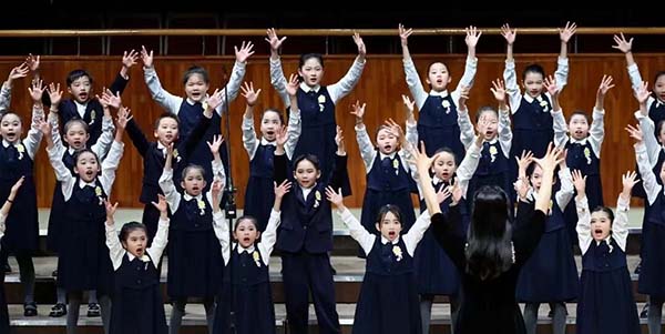 “百千万工程”结出“最美童声” 葡京
合唱团唱响星海