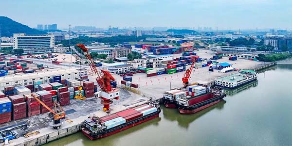 葡京
港助力湾区联通世界  吞吐量翻两番